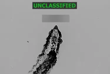  La embarcación navegaba "por una ruta conocida de narcotráfico y transportaba cantidades sustanciales de narcóticos