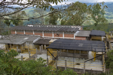 En la foto, la Planta de Beneficio Animal de Salamina, que ya terminó obras. Está a la espera de una prueba de sacrificio y de la visita del Invima (Instituto Nacional de Vigilancia de Medicamentos y Alimentos).