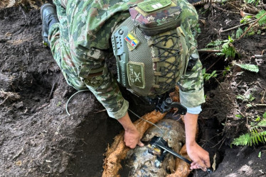 Según un informe del Ejército, al lugar se llegó gracias a la información que brindó una fuente humana y a las labores de inteligencia militar y la Sijín. 