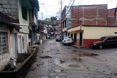  En el barrio San Martín varias familias reportaron inundación de sus casas por el taponamiento de un imbornal (drenaje). 