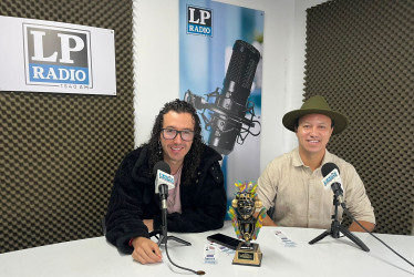   Los músicos de Manizales Julián Cardona y Fernan Amaya ganaron en Bogotá en los premios Colombian Dance Awards, con otros dos músicos de la ciudad