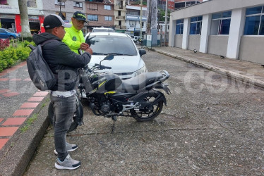 El propietario recuperó la motocicleta tras 15 días del hurto. Siguen tras el rastro del ladrón.
