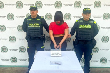 Las autoridades lograron capturar a la mujer en flagrancia gracias a una llamada que alertó de la riña