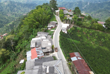 Así quedó el mantenimiento vial en la vereda Guacas.