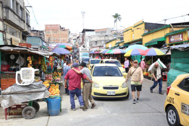 Un problema identificado por los comerciantes en la galería es la congestión en el tránsito de vehículos y los mal parqueados.