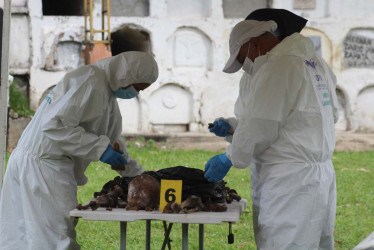 La presencia del Frente 50 de la extinta guerrilla de las Farc-Ep en esta zona generó múltiples muertes y bajas en combate, cuyos cuerpos normalmente eran llevados a cementerios de municipios cercano