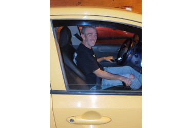 Un usuario del servicio de transporte público en Manizales destacó la labor del taxista a bordo del F. 1255, por su honradez.