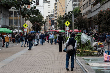 ¿Una ciudad para viejos o para jóvenes? Bogotá se divide según la edad