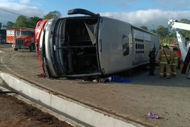 El bus cubría la ruta Popayán - Cali. 