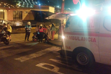 Los dos involucrados resultaron lesionados y los trasladaron a hospitales.