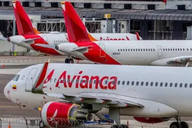 lo que obligó el viernes a la aerolínea colombiana a decidir que más del 70 % de su flota permaneciera en tierra.