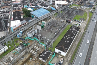 La empresa señala que tantos cortes en el servicio se deben a los trabajos de la fase final de la remodelación de la línea 33 kV