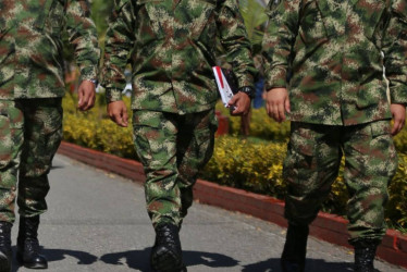 Las Fuerzas Militares colombianas investigarán las presuntas infiltraciones de las disidencias de las Farc en el Ejército
