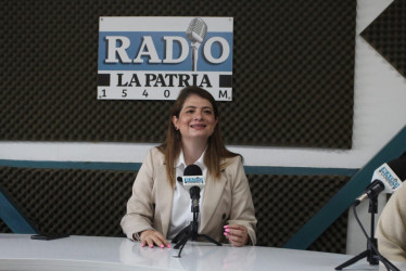 La concejala Paula Toro, opositora del alcalde Jorge Eduardo Rojas, renunció al Concejo de Manizales. Otros partidos se acercaron a ella y ahora quiere llegar al Congreso. ¿Qué la llevó a esa decisión y quién la reemplazaría?