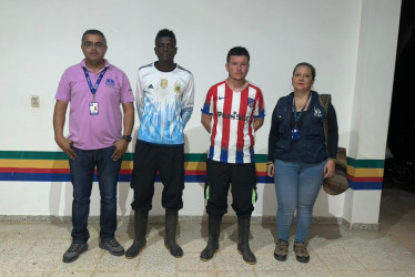 La defensora del Pueblo, Iris Marín, confirmó la liberación de los soldados.