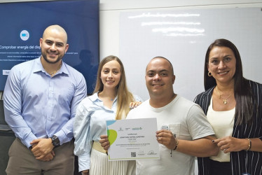 A funcionarios públicos del Municipio los certificaron en la atención de personas en condición de discapacidad. 