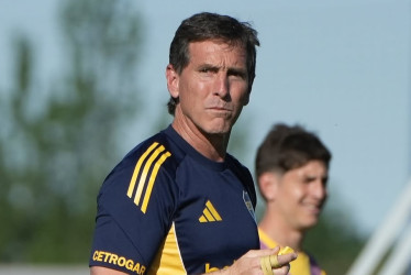 Claudio Úbeda asumió como técnico interino de Boca Juniors tras la muerte de Miguel Russo. Ya fue anunciado en propiedad en el cargo.