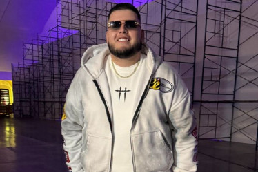 DJ Nayo ha construido una sólida trayectoria como DJ, director creativo y productor ejecutivo participando en proyectos musicales y eventos que han conectado a Colombia con el mundo.