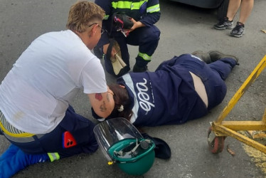 Operarios de aseo en Armenia, víctimas invisibles de la imprudencia vial