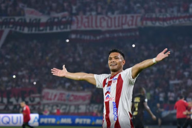 Junior de Barranquilla le remontó 2-1 el partido al América de Cali y puntea en el grupo A de los cuadrangulares de la Liga.