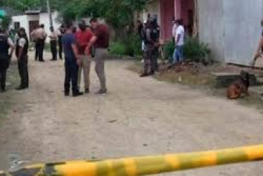 "Hay huellas de tortura y estaban maniatados. También tienen disparos en la cabeza", detalló la Policía.