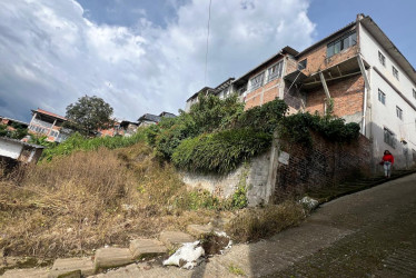 El lote está ubicado en la carrera 6 con calle 9 de Anserma.