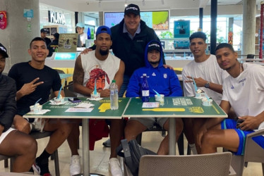 Todos viajamos en avión, pasamos a San Antonio