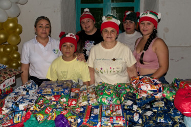Los regalos se entregaron en la Escuela Taller de Salamina.