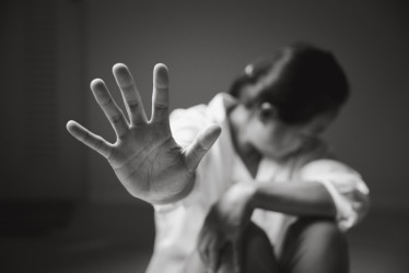 Alumnas serían víctimas de un docente acosador.