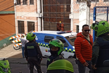 Aunque aseguran que hubo negligencia de las autoridades, la Policía asegura que el hombre no requirió atención antes.