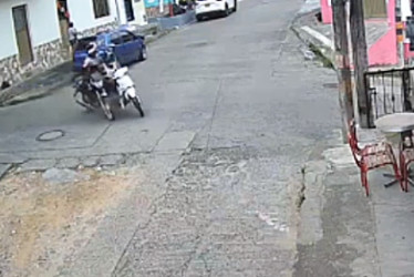 Los involucrados se negaron a recibir atención médica y abandonaron el lugar del accidente.