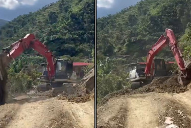 Así despejan el derrumbe que tapó la vía entre Risaralda (Caldas) y la vereda La Rica, de Anserma. Siete veredas están afectadas desde hace dos meses. 