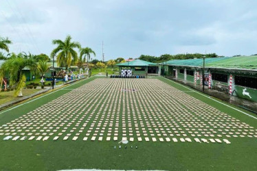 1,5 toneladas de marihuana fueron incautadas por las autoridades. Viajaban en 3 mil 228 paquetes a través del Pacífico.