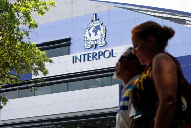 85 fugitivos que eran objeto de notificaciones rojas de Interpol fueron arrestados. Cayó una mujer, al parecer, implicada en un fraude con criptomonedas estimado por las autoridades chilenas en más de 138 millones de dólares.