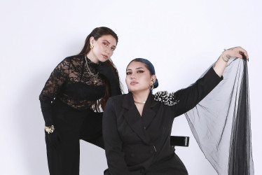 Las cantantes Linda y Carol, conocidas artísticamente como Left and Right.