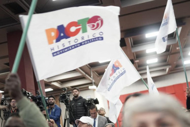 La autoridad electoral aceptó la fusión de los partidos de izquierda Unión Patriótica (UP), Polo Democrático Alternativo y Comunista.