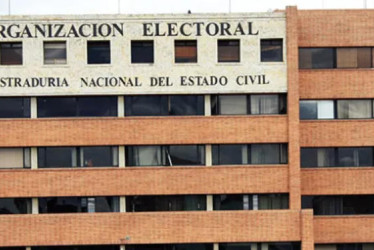 Los candidatos deben hacer el trámite de manera presencial ante las registradurías departamentales.  