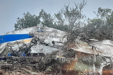 Murieron 15 personas en un vuelo operado por la aerolínea estatal Satena. Entre las víctimas está el congresista Diógenes Quintero Amaya.