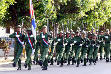 Cuba aprueba medidas y pasa a estado de guerra