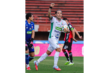 El Once Caldas remontó el partido ante el Cúcuta Deportivo y ganó en su primer partido oficial del año, en un juego trabado que se decidió con goles de Dayro Moreno.