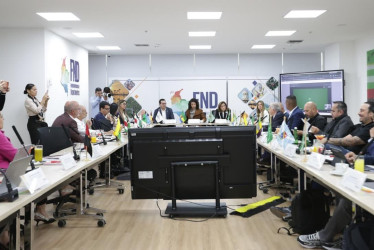 Los gobernadores de Colombia estudian los instrumentos que pueden usar para frenar el decreto de emergencia económica publicado por el Gobierno nacional.