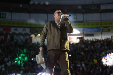 Yeison Jiménez durante su concierto de agosto del 2025 en la Plaza de Toros de Manizales.