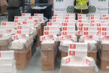 La banda contrabandeaba cigarrillos en Caldas, Risaralda, Tolima y Manizales. Les interceptaron comunicaciones