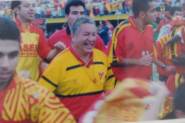 María Yepes, esposa del capitán Trejos, lo recuerda como un hombre optimista y fiel seguidor del Deportivo Pereira 