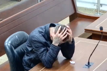 Luis Fernando, lavador de carros, en la audiencia en la que le imputaron tentativa de feminicidio. No aceptó.