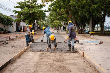 Este barrio clamaba, desde hace varios años, ante obras viales inconclusas. Anuncian dinero para el nuevo comando de Policía, pintan fachada de una Alcaldía, entre otras noticias.