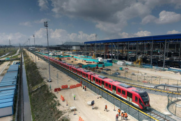 El pasado 31 de diciembre, la empresa Metro de Bogotá informó que la construcción de la primera línea tiene un avance del 70,72 %.