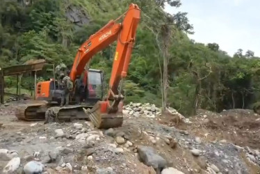 Durante el operativo, las autoridades lograron la intervención e inutilización de siete (7) excavadoras, tres (3) motores industriales, una (1) draga, una (1) planta eléctrica y una (1) motobomba