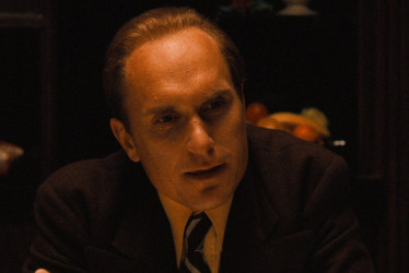 Robert Duvall, actor que interpretó al memorable personaje de Tom Hagen (foto), consigliere de la familia Corleone en El Padrino I y II, murió a los 95 años.