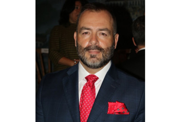 El hombre multitask de la Alcaldía Foto | LA PATRIA